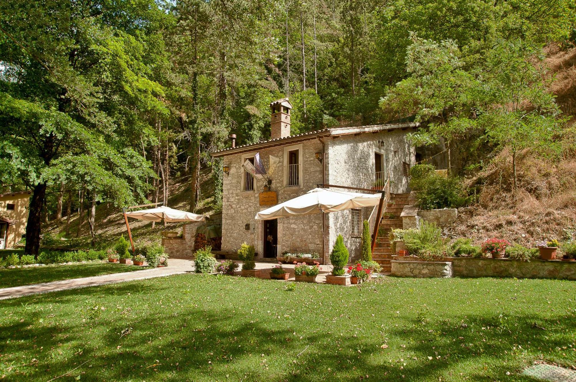 Torre Del Nera Albergo Diffuso & Spa Scheggino Exterior photo